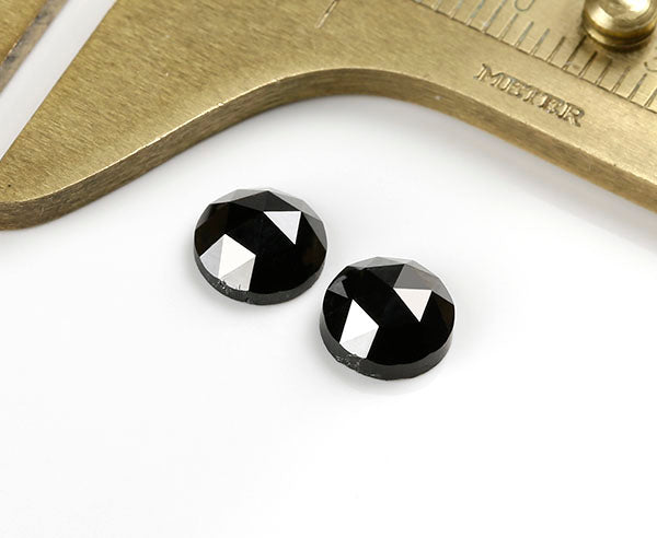 1 schwarzer Diamant Rosen-Schliff 5,8 mm