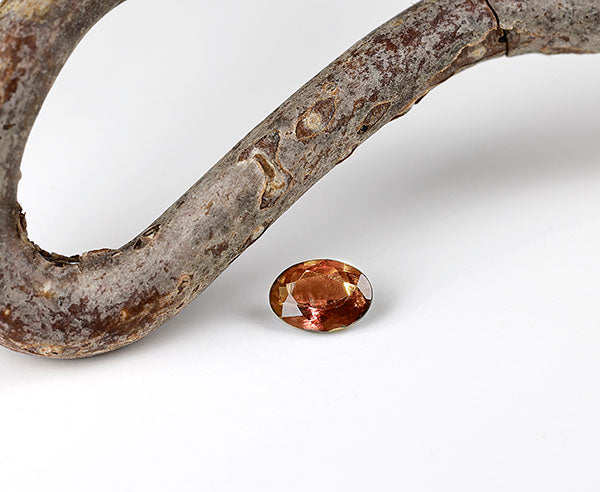 natürlicher Alexandrit mit Farbwechsel 4,75 x 3,46 mm mit Zertifikat