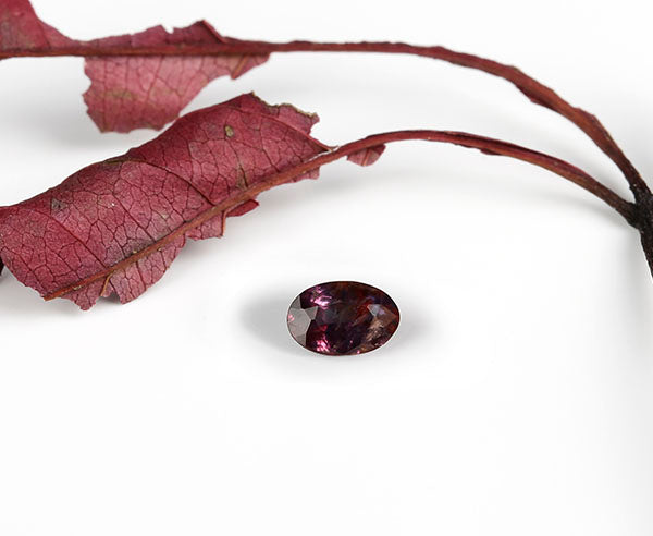 natürlicher Alexandrit mit Farbwechsel 5 x 3,2 mm