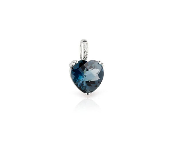 Anhänger mit Edeltopas LONDONBLUE im Herz-Schliff und Diamanten – 585er Weißgold