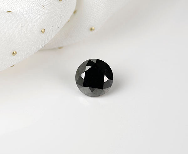 1 schwarzer Diamant Brillant 2,01 Karat - 7,3 mm