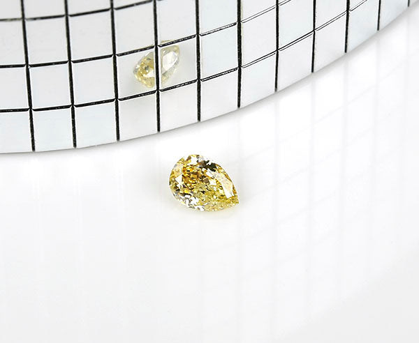 gelber Diamant (Natur) Si 0,38 Karat