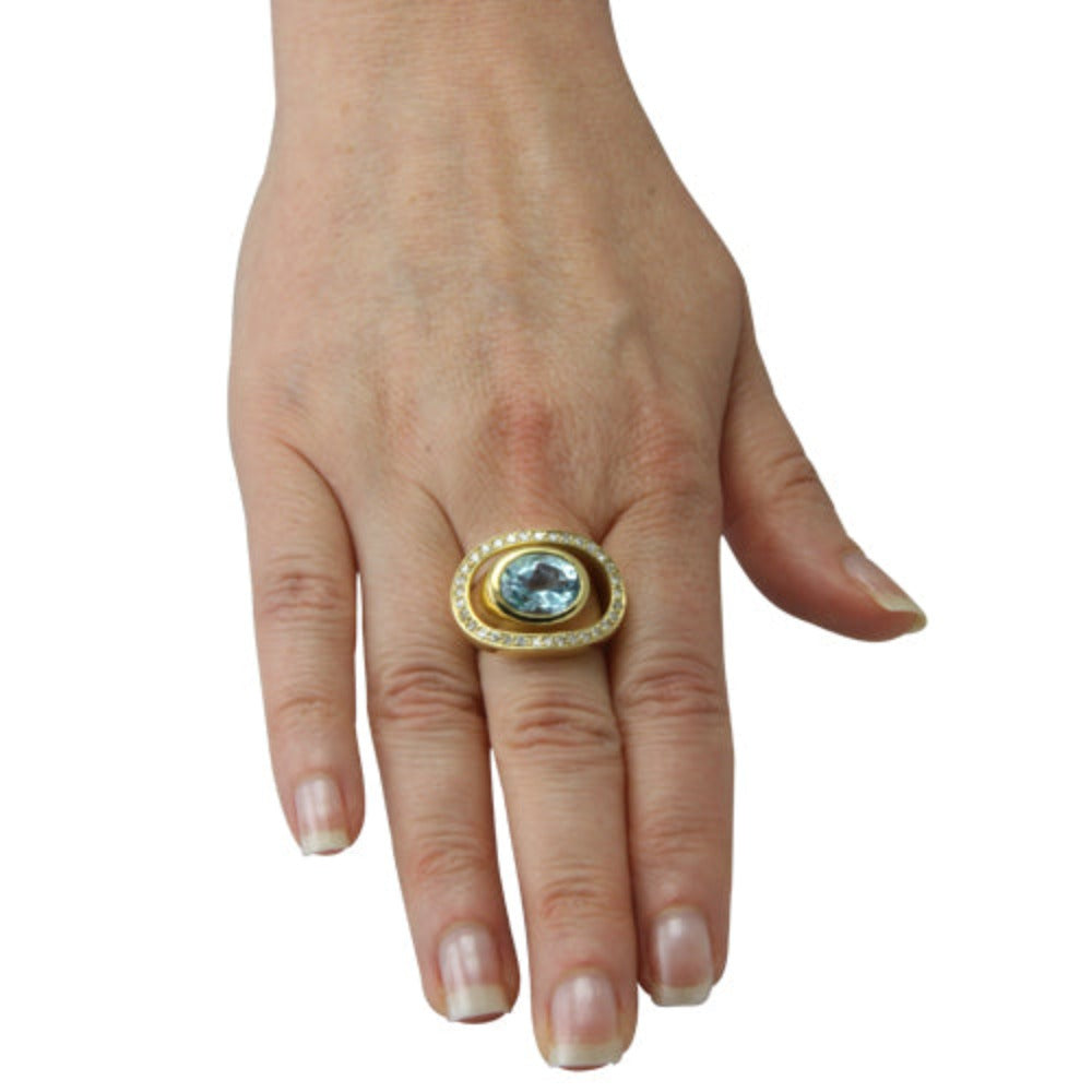 Aquamarin Ring "Teich" 6,25 ct. mit Diamanten (Gelbgold 585)